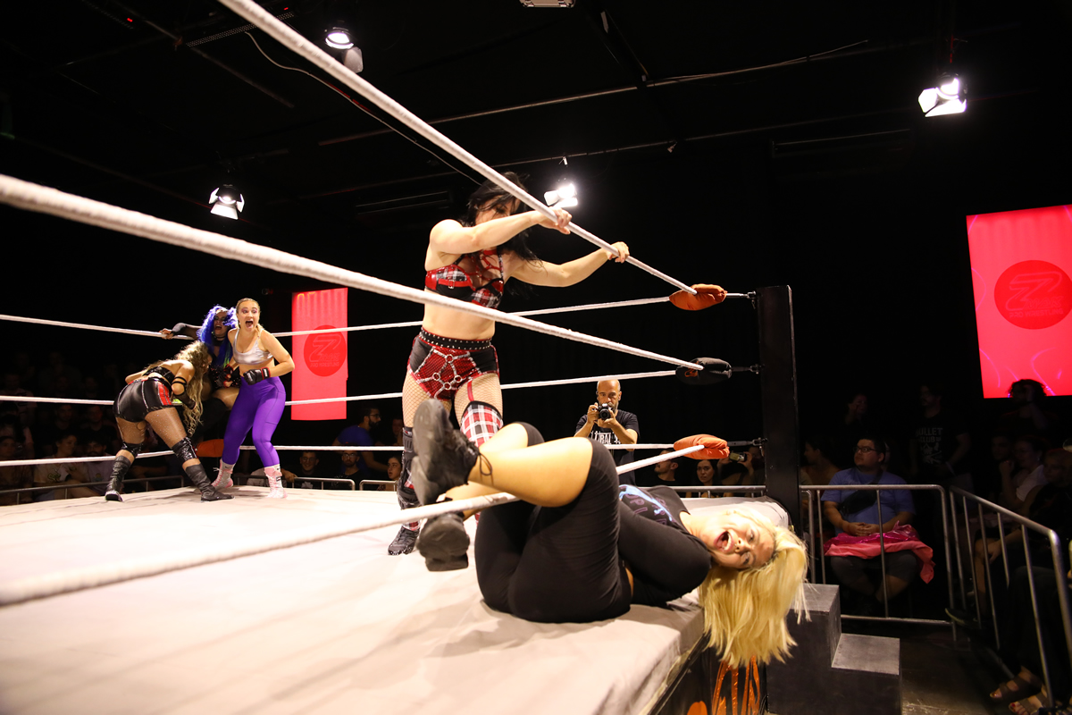 Piper and women battle royal