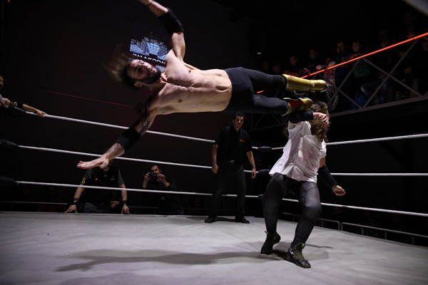 FBI dropkick Pappous