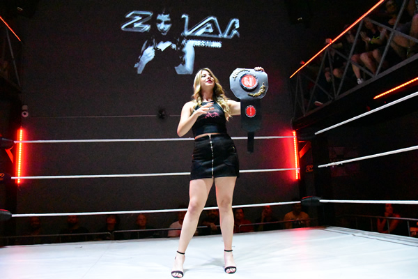 Λία champion celebration on ZMAKDOME 26