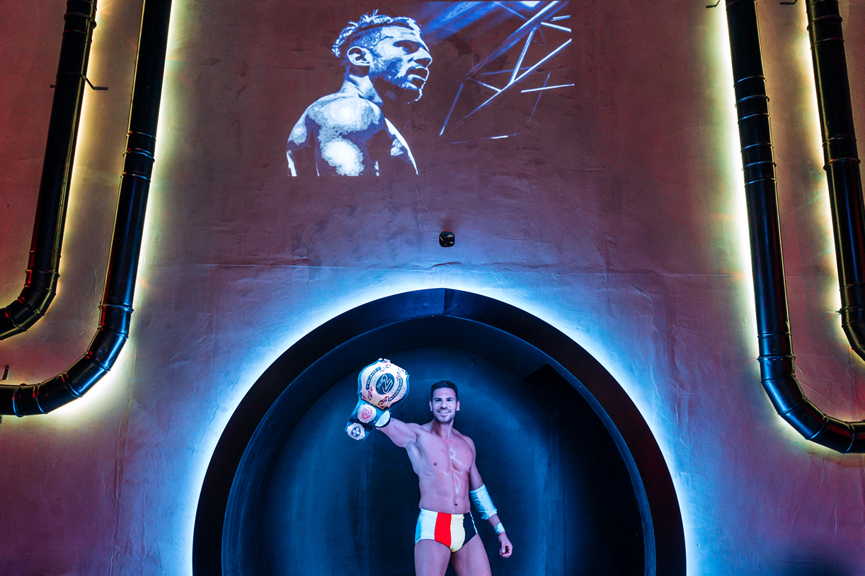 Aaron Rammy ZMAK champion tunnel