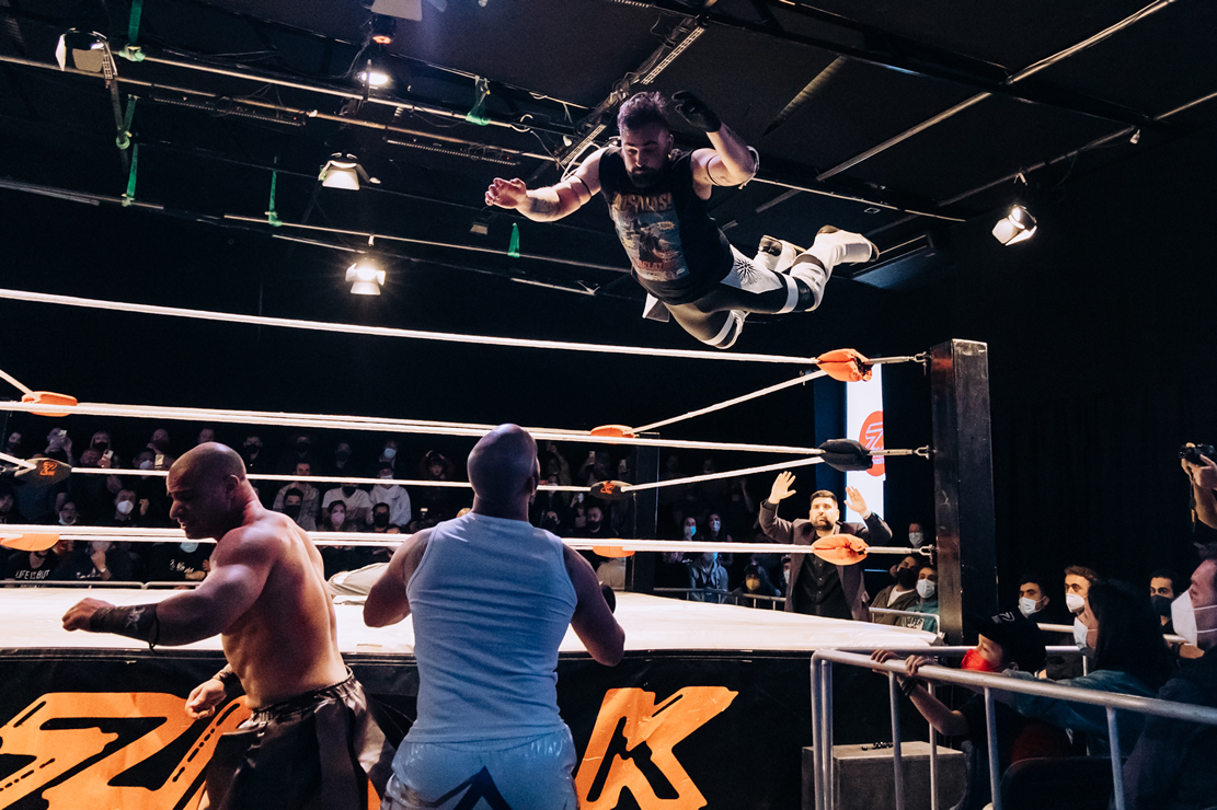 Kostikas flies from the corner