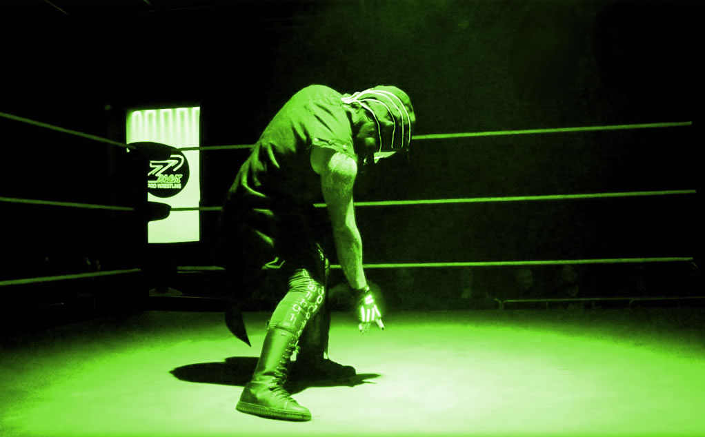 Hacker ring green pose
